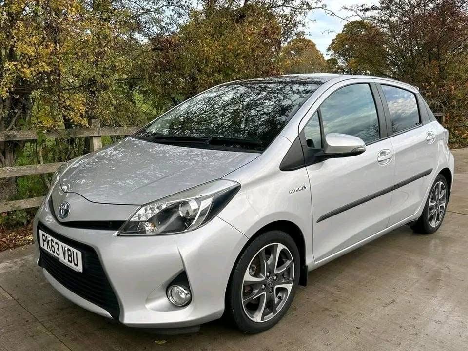 Toyota Yaris  1.5 VVT-h Trend CVT Euro 5 5dr 