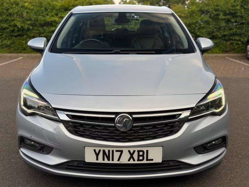 Vauxhall Astra 1.6 CDTi BlueInjection Elite Auto Euro 6 5dr