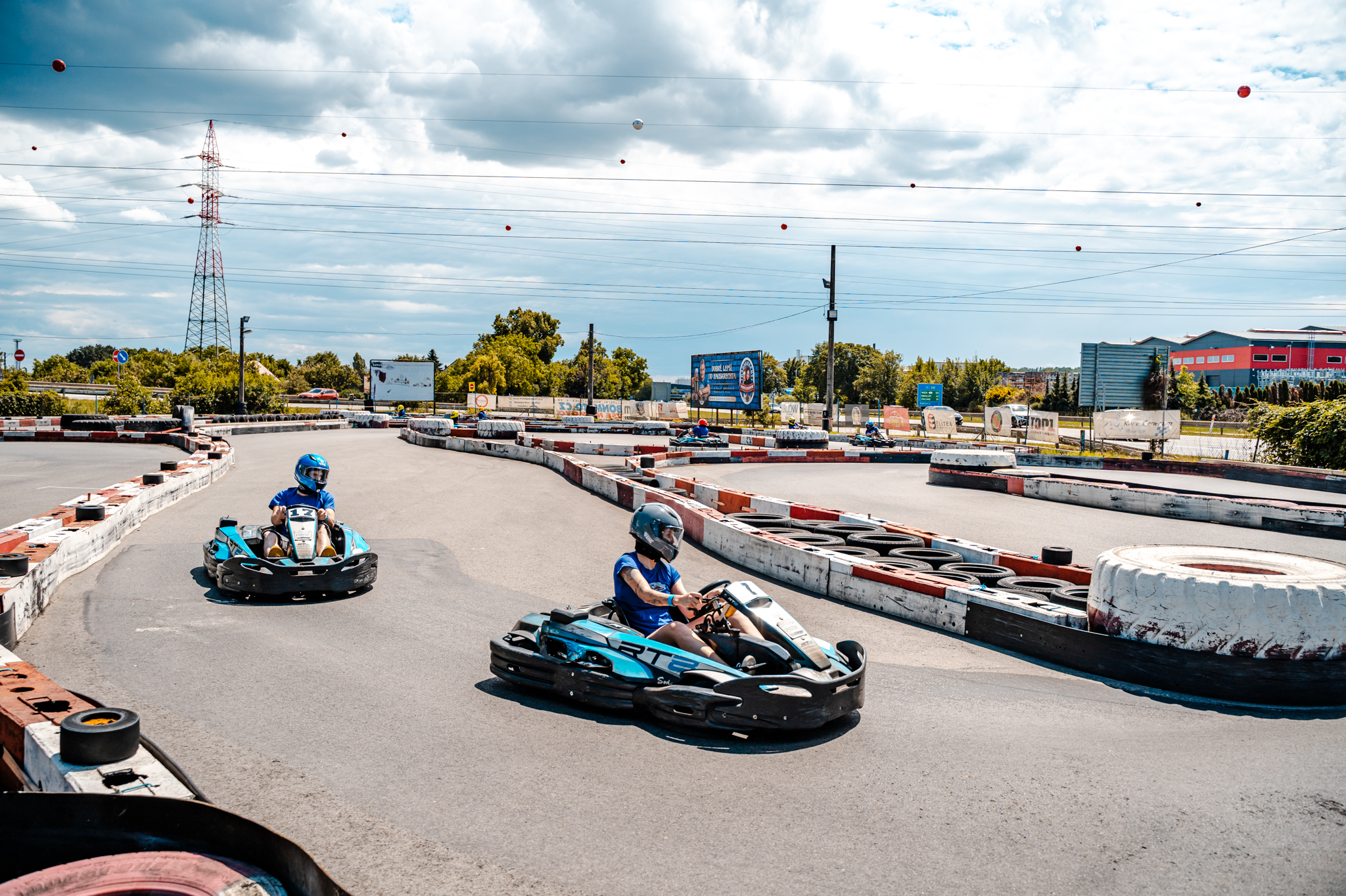 Závodní moment 10