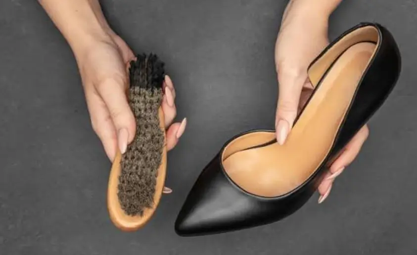 Panduan Lengkap Merawat Sepatu Kulit Setelah Hujan