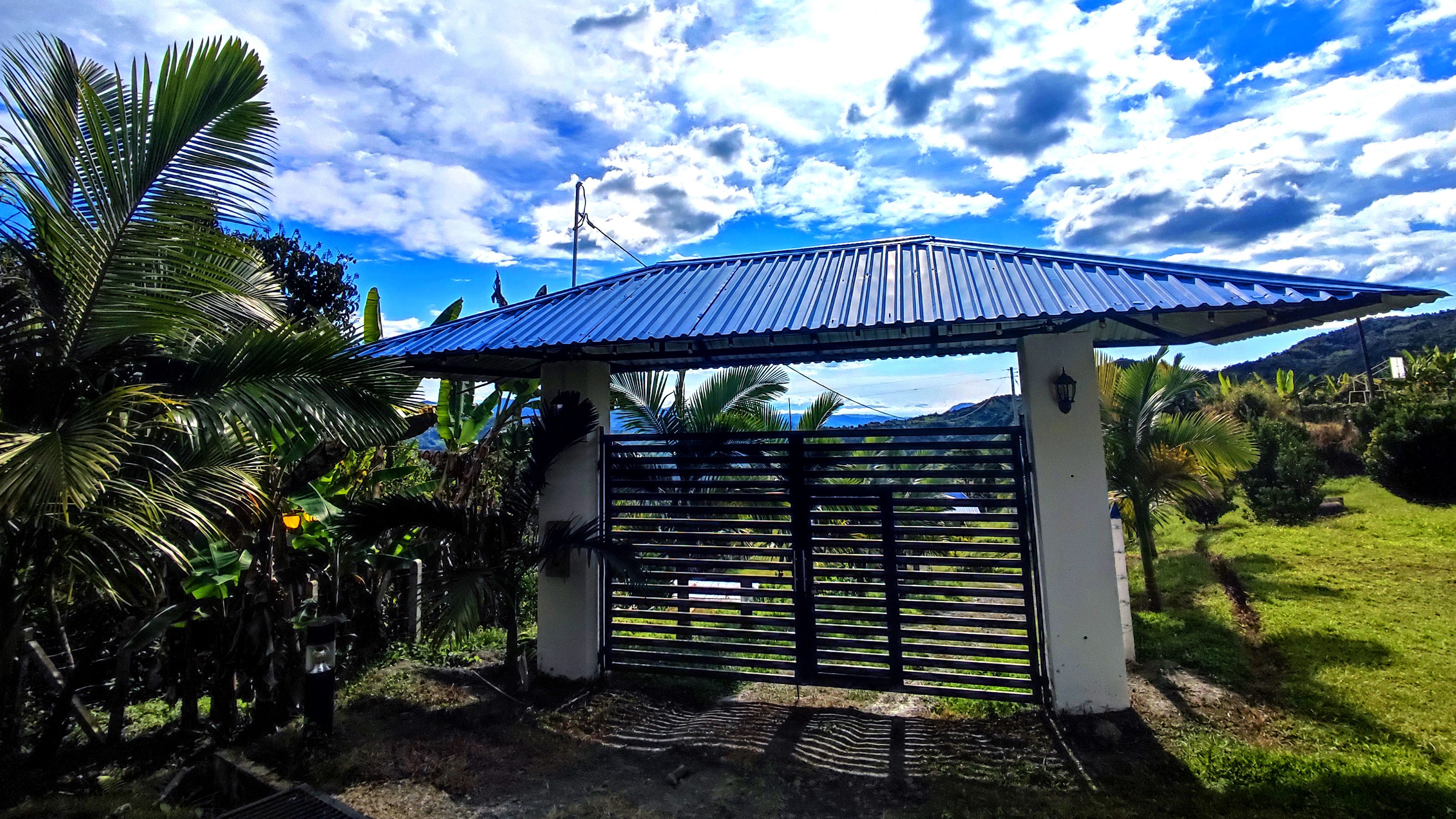 Portada de la casa Finca el recuerdo