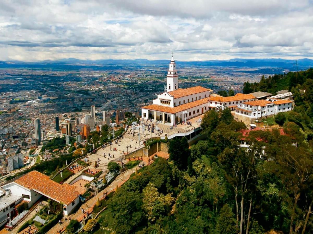 cerro de monserrate vista panoramica