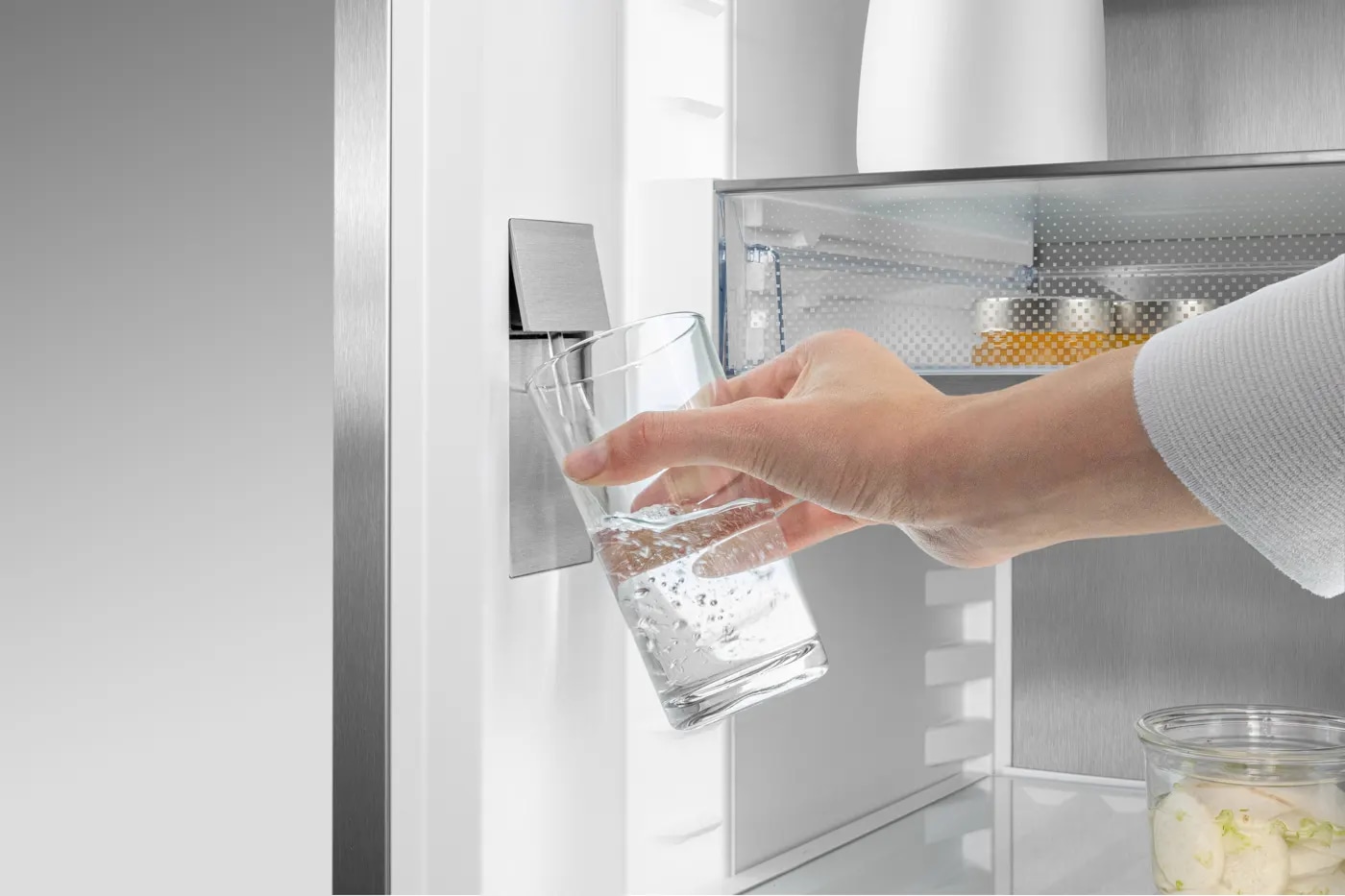Distributeur d'eau intégré