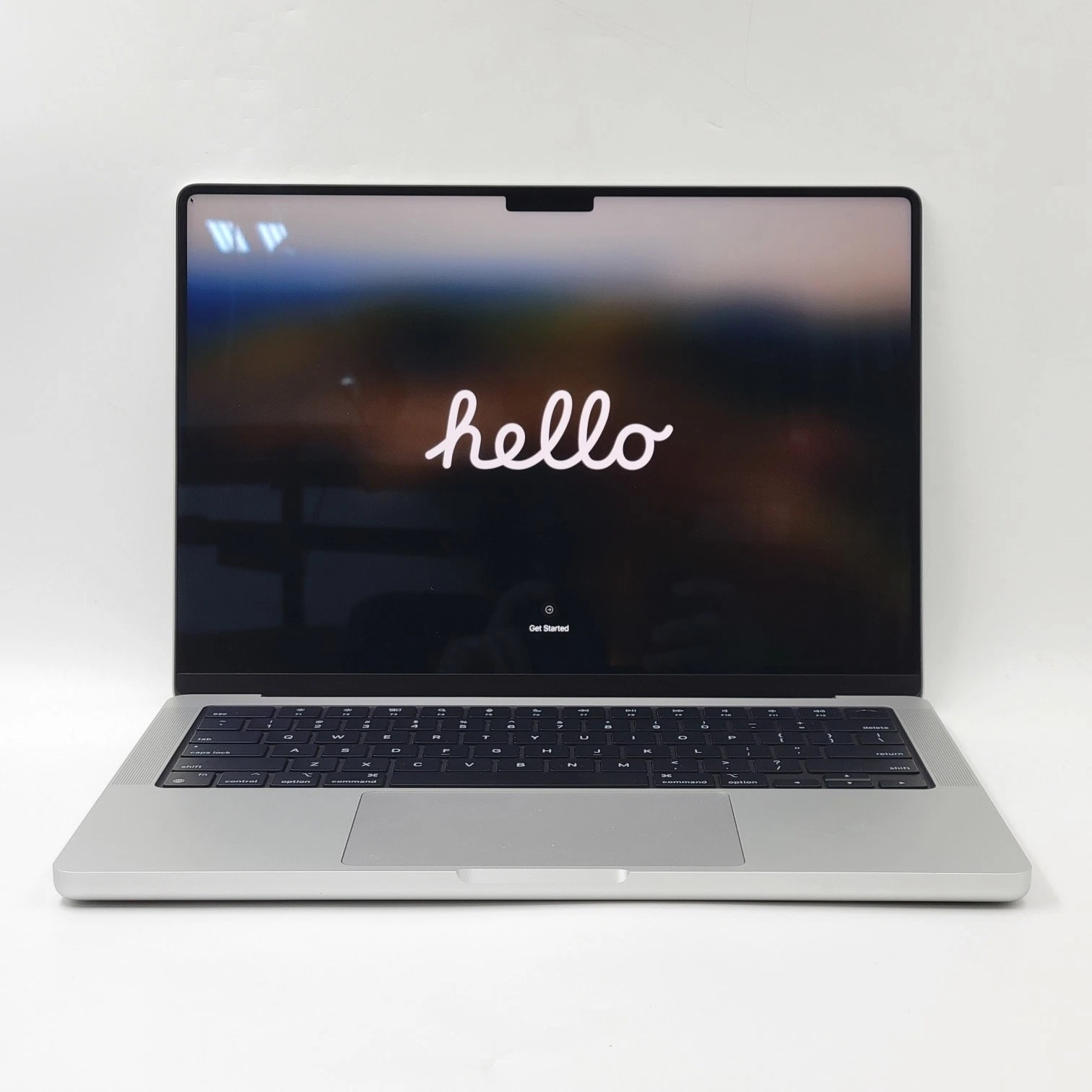 Apple MacBook Pro MRX63LL/A 14.2