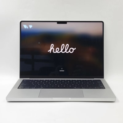 Apple MacBook Pro MRX63LL/A 14.2