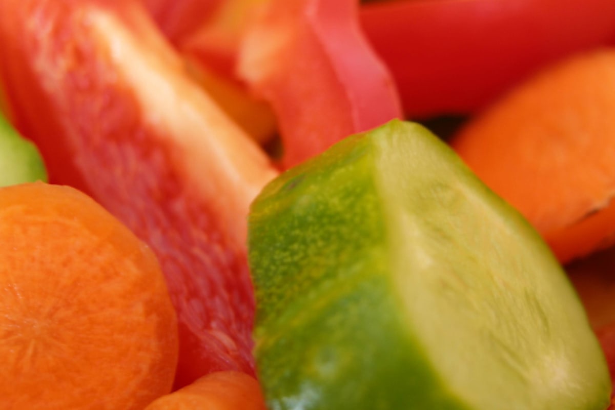 Macro view of various kinds of vegetables. Image by Martin Pausar.
                 