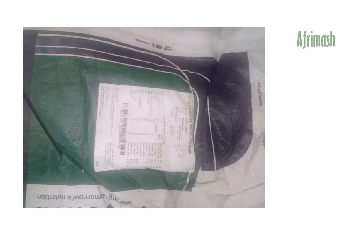 Symovit Layer Premix POWDER 25 kg