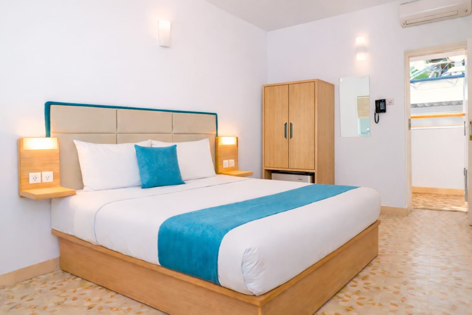 Superior King Room