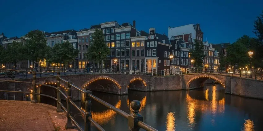 Amsterdam Sightseeing Tours