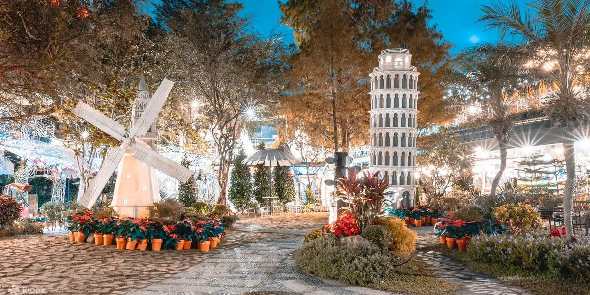 Carton King Creative Park Tickets