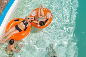 Hurricane Harbor Arlington Tickets