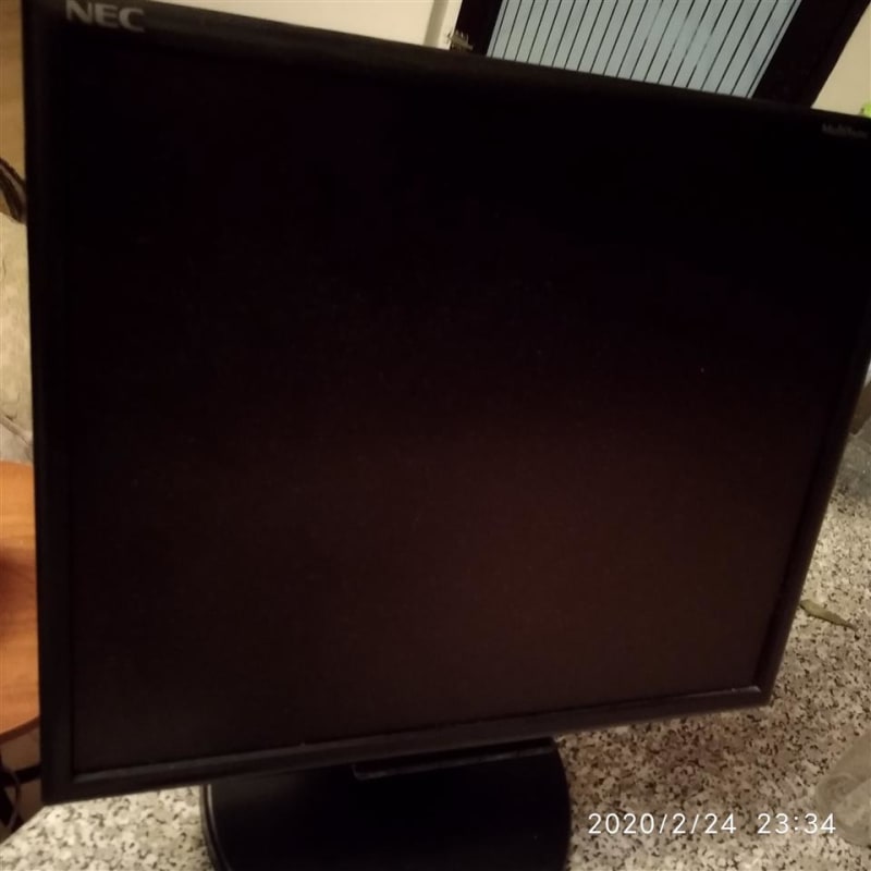 Monitorë Dell , NEC ( 17, 14 POLSH)
