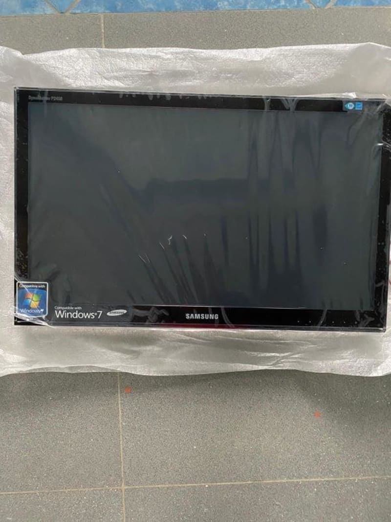 Samsung Syncmaster P2450H , Monitor 24"