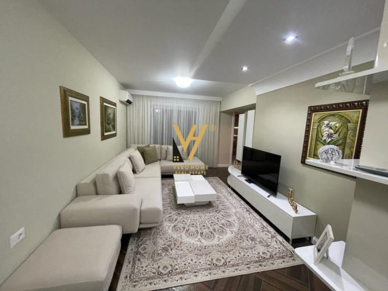 SHITET APARTAMENT 2+1+BLK TEK STADIUMI DINAMO 