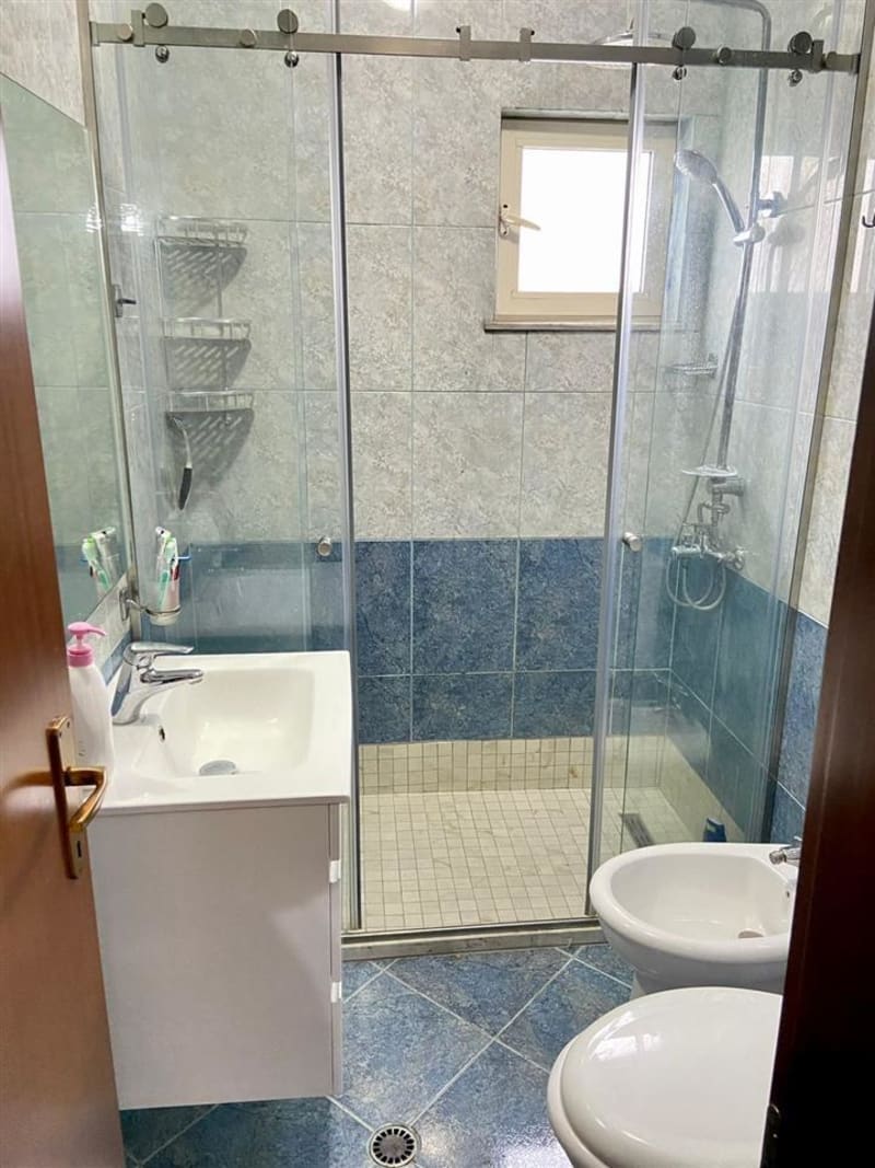 Apartament 2+1 Fusha e Aviacionit Mobiluar