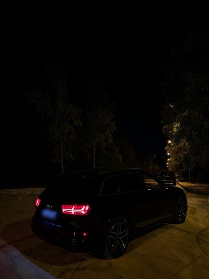 AUDI Q7 3.0