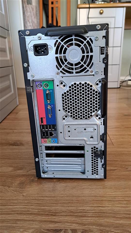 Acer Verition M680