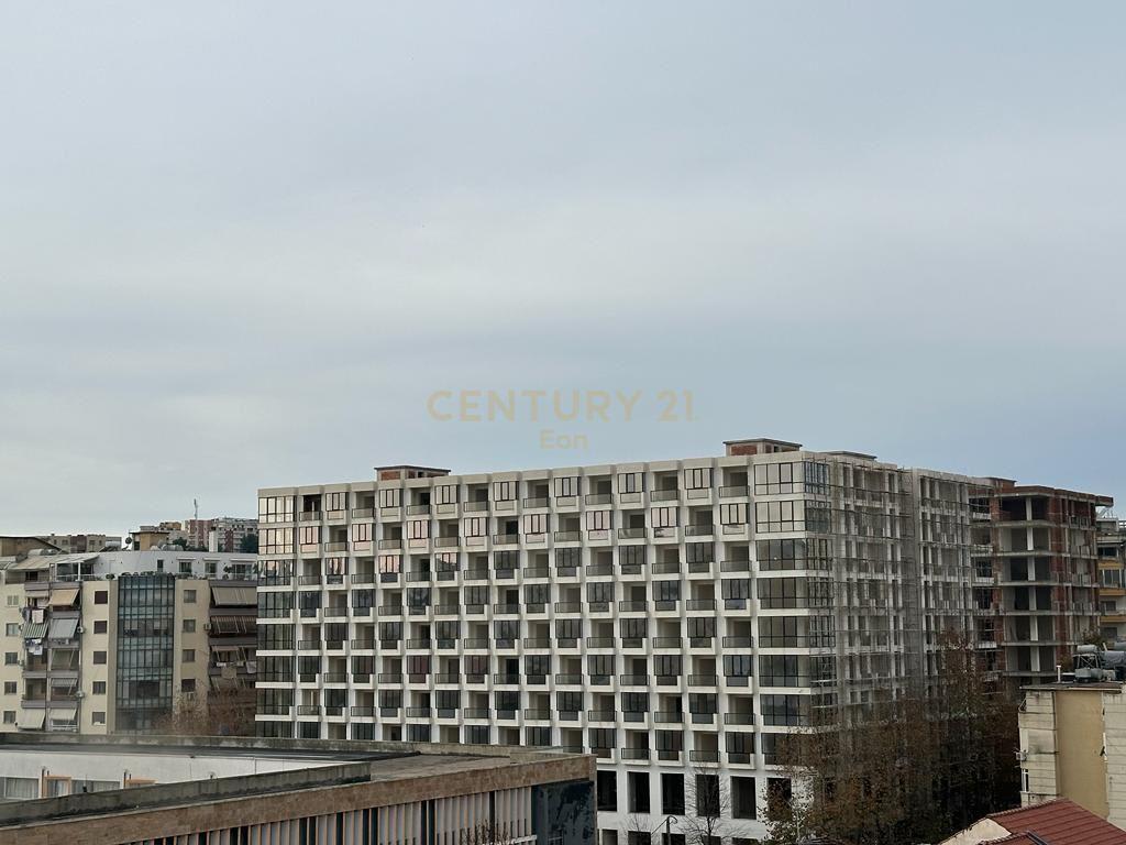 SHITET APARTAMENT 2+1+2 