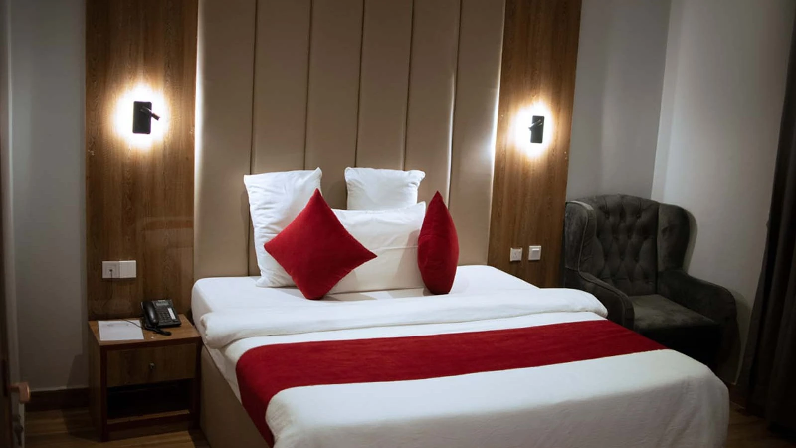 Tevom Hotel and Suites