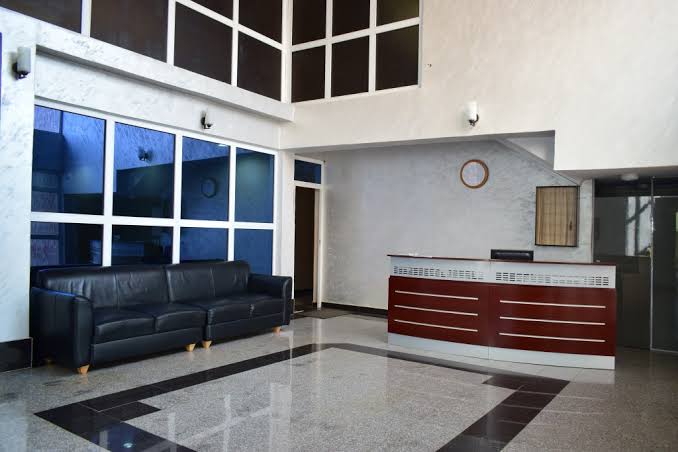 ONIKOYI ROYAL HOTEL