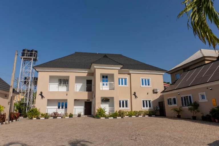 Stallion Luxury Suites