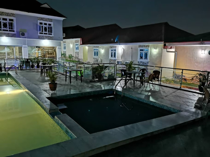 Don Emilia Royal Hotel