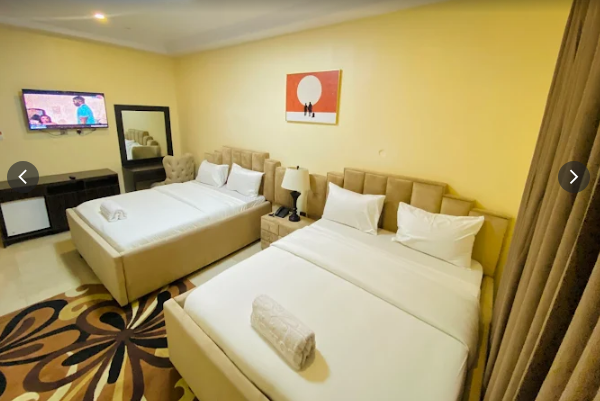 Light Spring Hotel