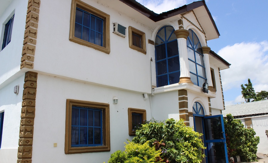 Royal Glory Hotel And Suite