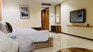 Summerset Continental Hotel 9jahotel