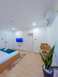 Yellow Door Hotels 1 9jahotel