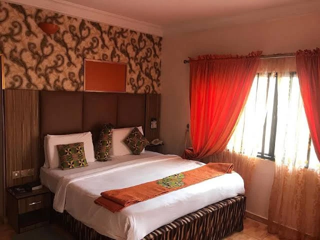 Aaron’s place  9jahotel