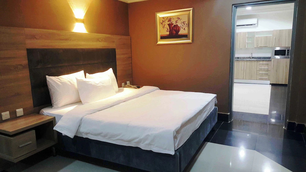 Royal Continental Suites and Apartments 9jahotel