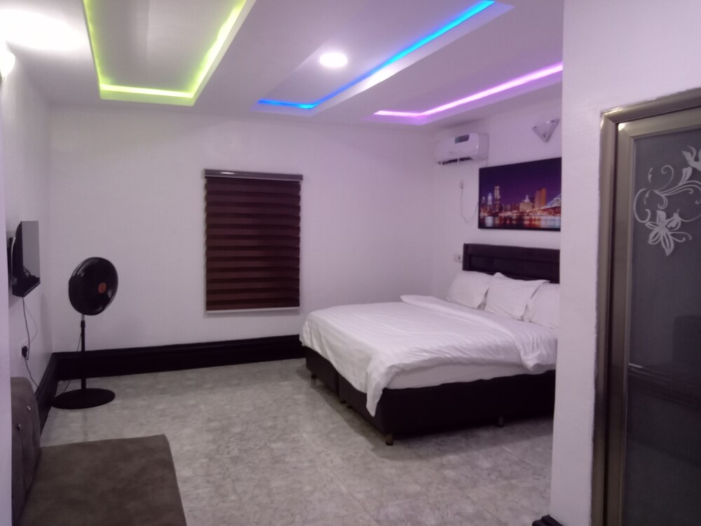 F-MMM1 HOTEL 9jahotel