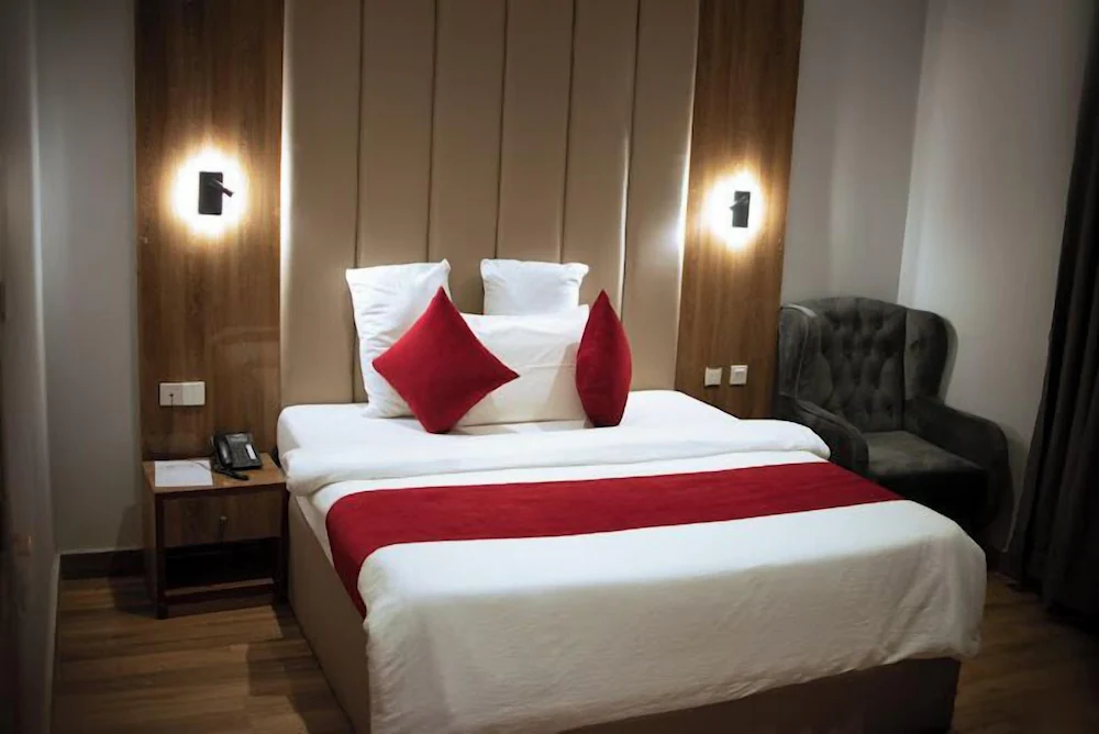 HP LUXURY HOTEL and SUITES 9jahotel