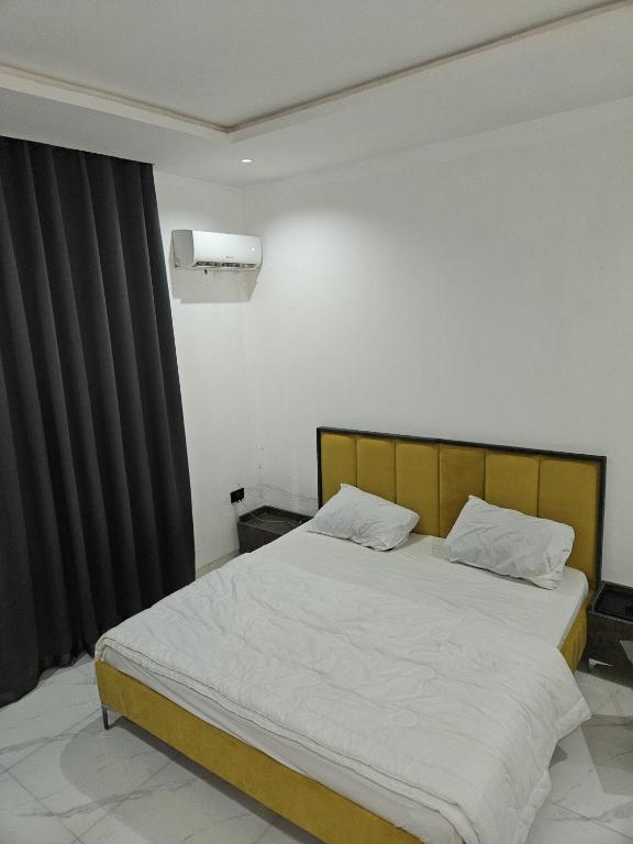 Diamond Flux 9jahotel