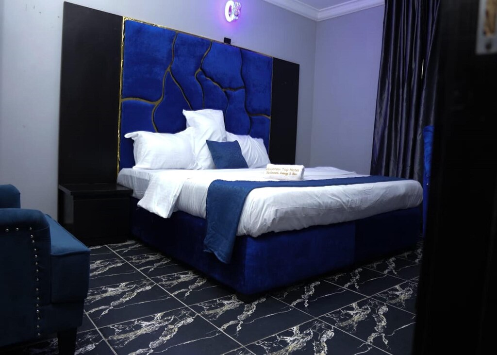 Mountain Top Suites and Apartments 9jahotel