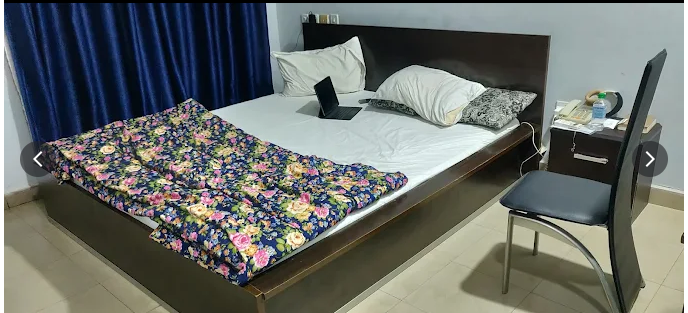 D-J-ewels Apartment 9jahotel