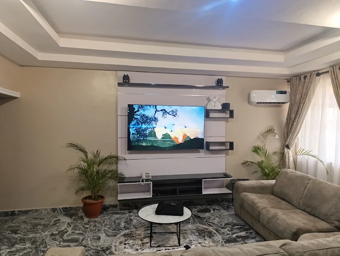 154 Apartments & Hotel 9jahotel