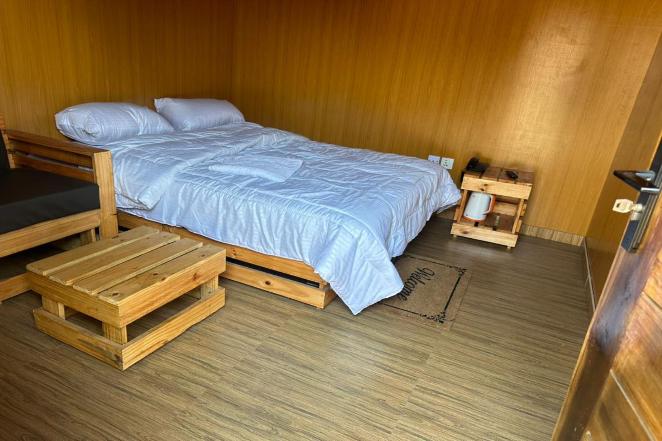 Rosh Beach Resort  9jahotel