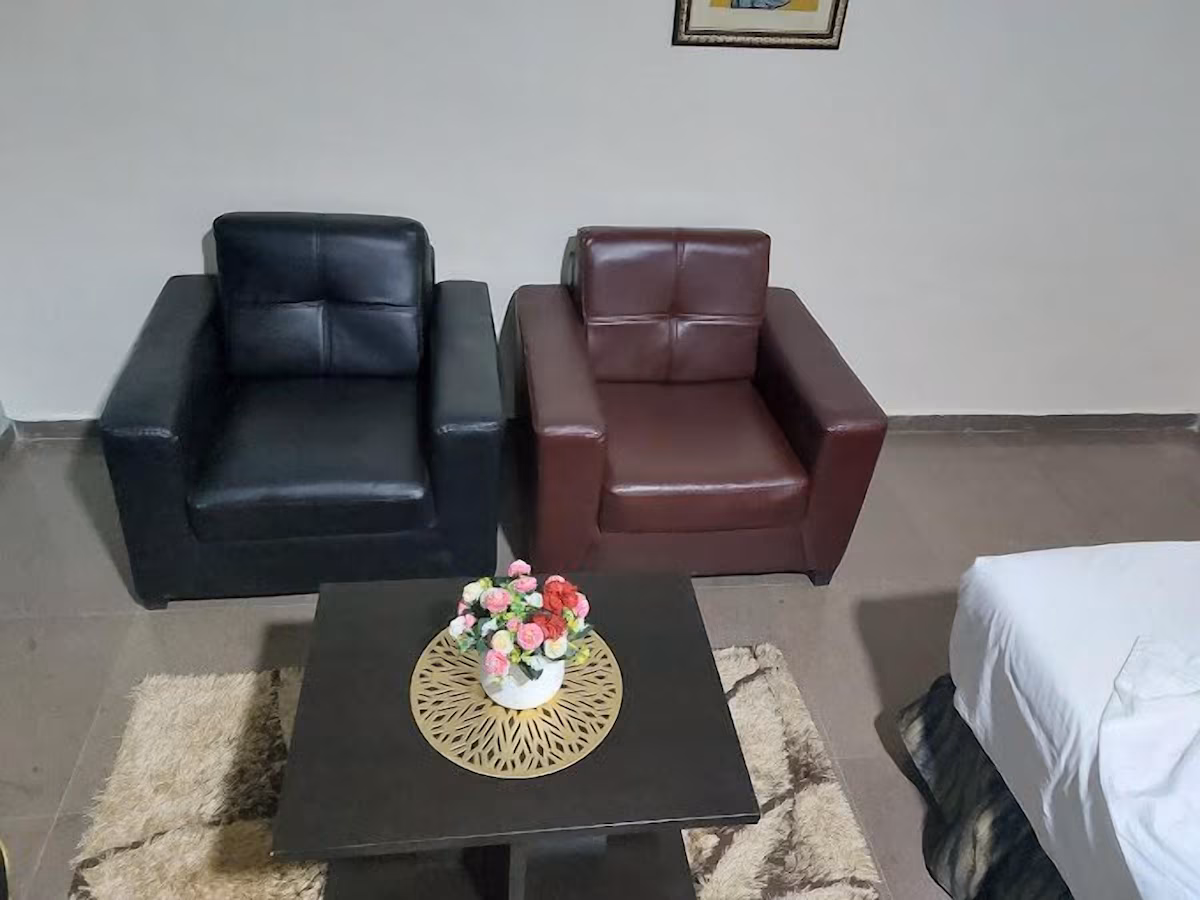 Crowncity Resort 9jahotel