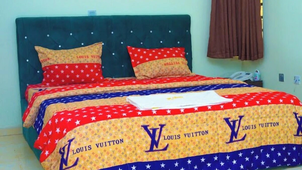 Solid Worth Hotels, Offa - Hotel image