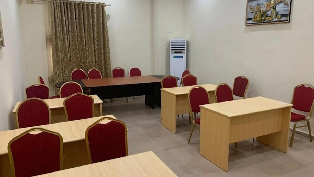 Solid Worth Hotels, Offa - Hotel image