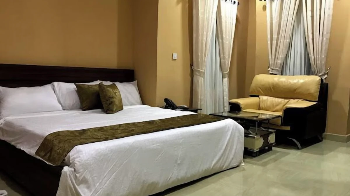 Royal Continental Suites and Apartments - Hotel image