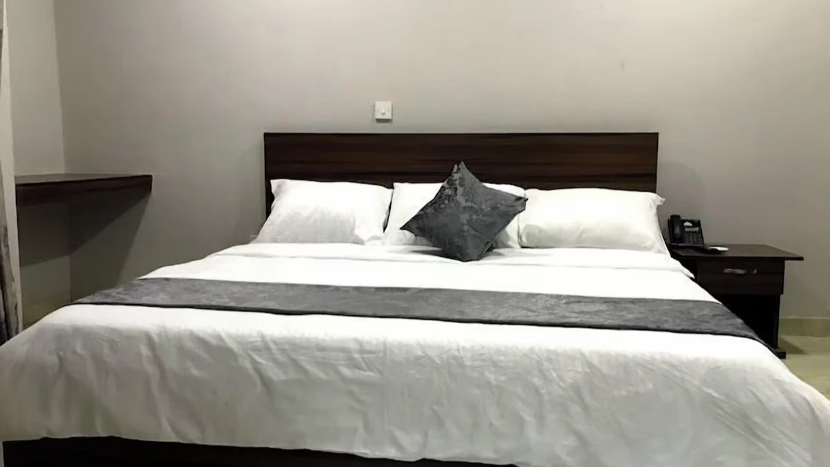 Royal Continental Suites and Apartments - Hotel image