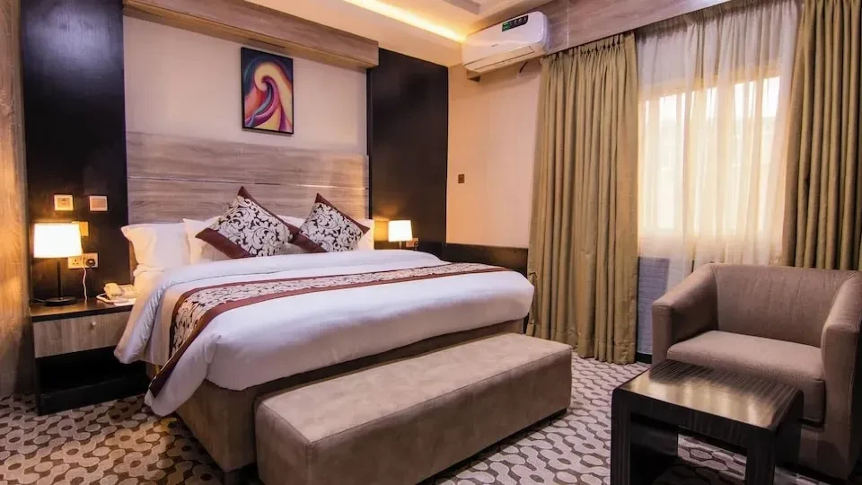 HP LUXURY HOTEL and SUITES - Hotel image