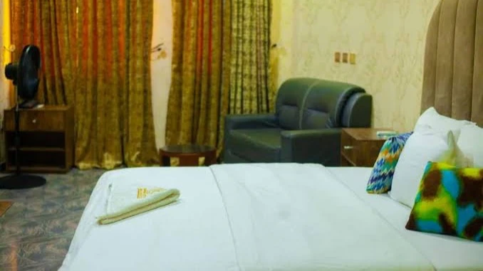 RONKIBOG CRYSTAL HOTEL & SUITES - Hotel image