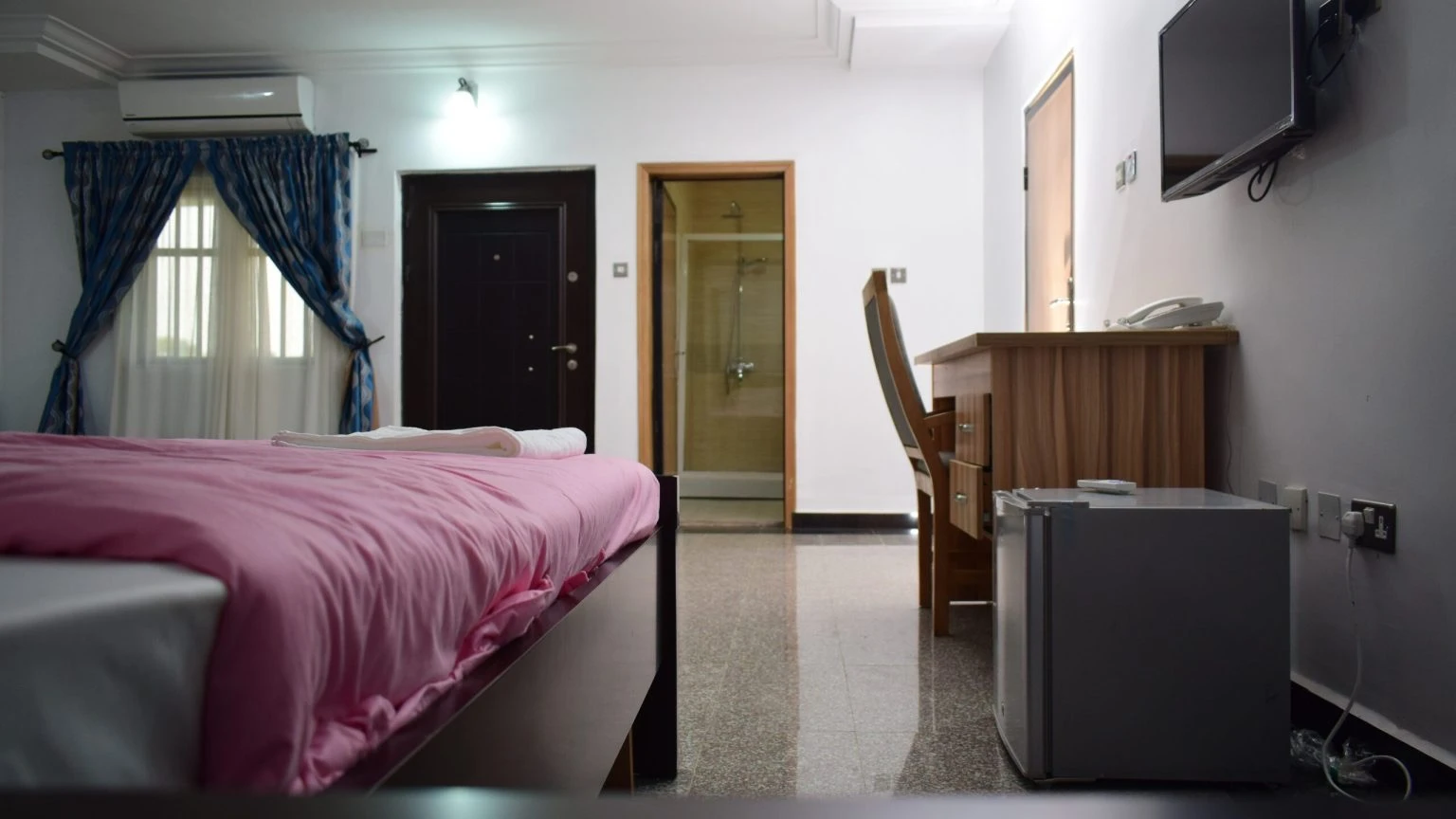 ONIKOYI ROYAL HOTEL - Hotel image