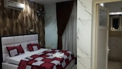 B. Pipple's Suites  - Hotel image