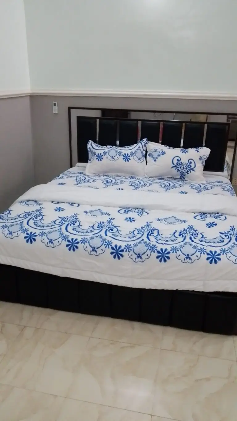 Exclusive Adomek Hotel - Background image