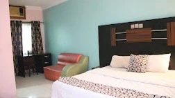 Senators Suites and Towers Ltd - Hotel image